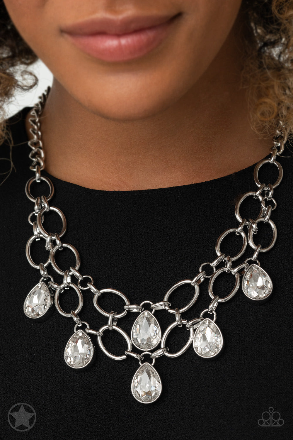 Paparazzi Necklace ♥ Show-Stopping Shimmer ♥- White