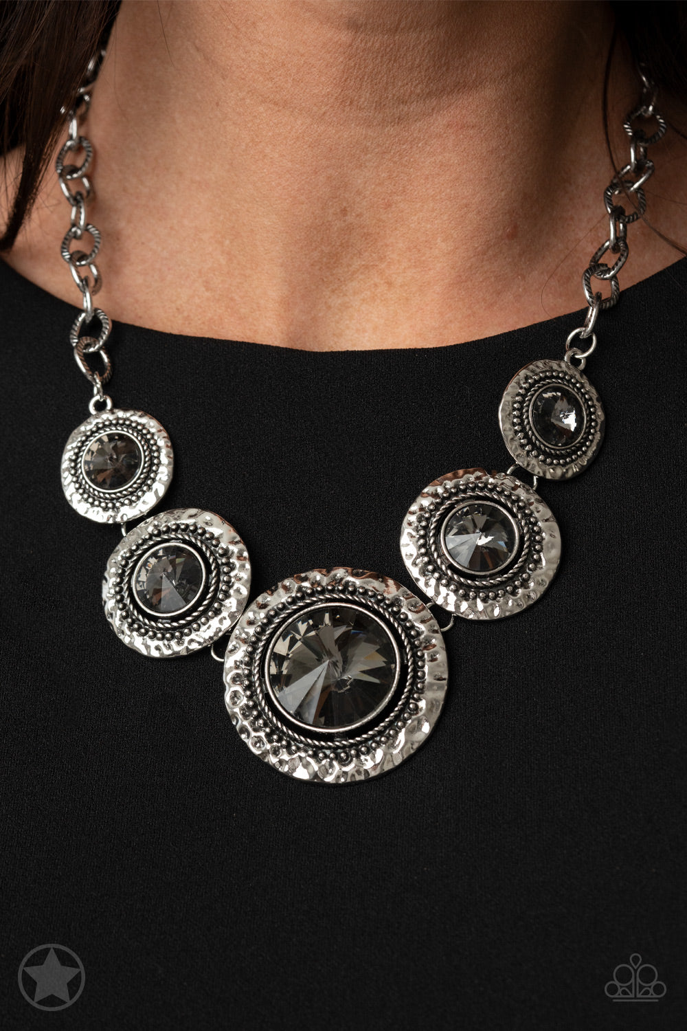 Paparazzi Necklace ♥ Global Glamour ♥- Black