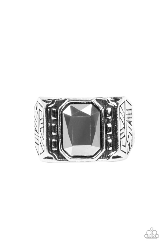 Paparazzi Ring ~ Metro Magnate - Silver Urban