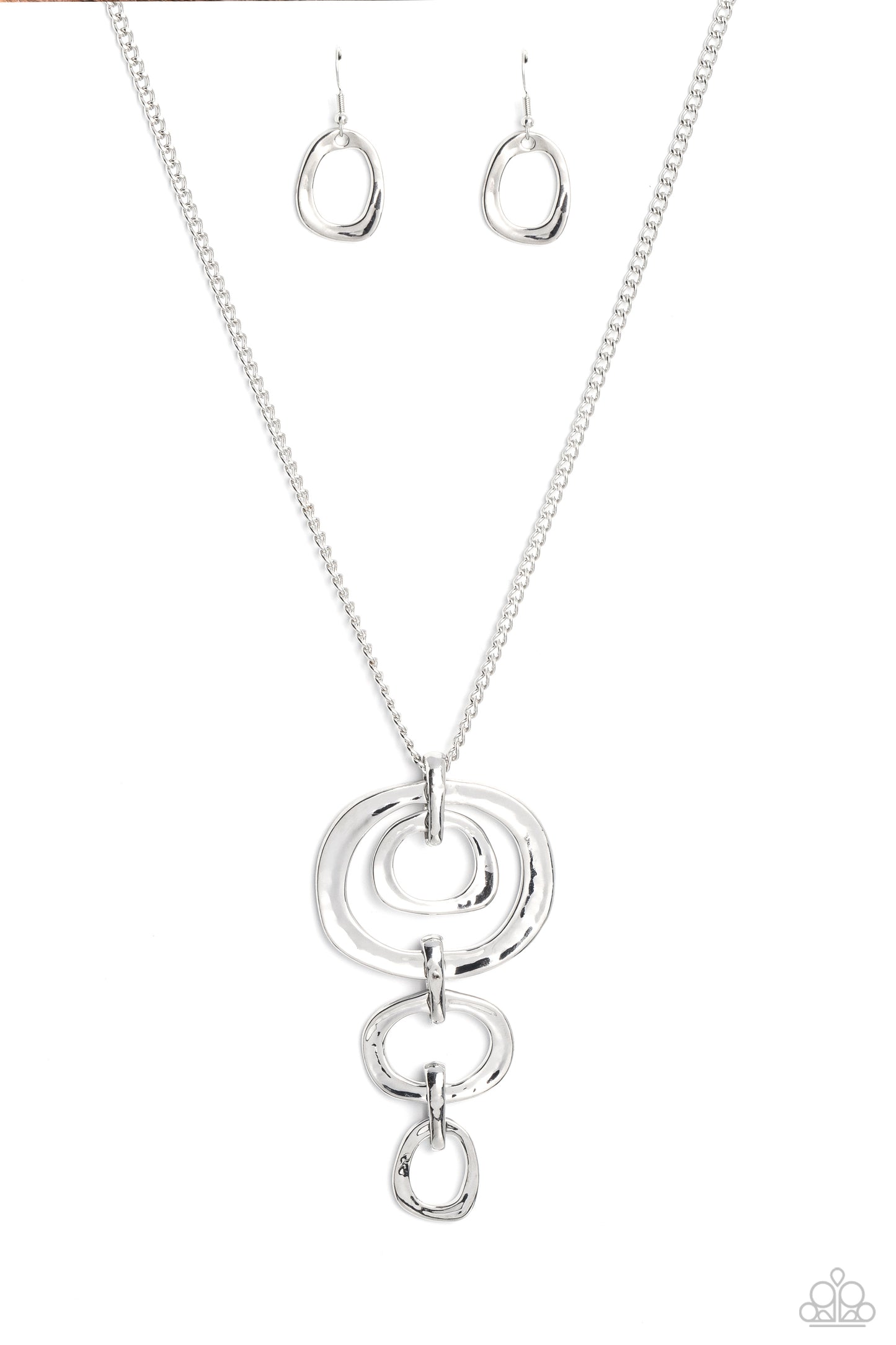 Paparazzi Necklace ~ Tranquil Trickle - Silver