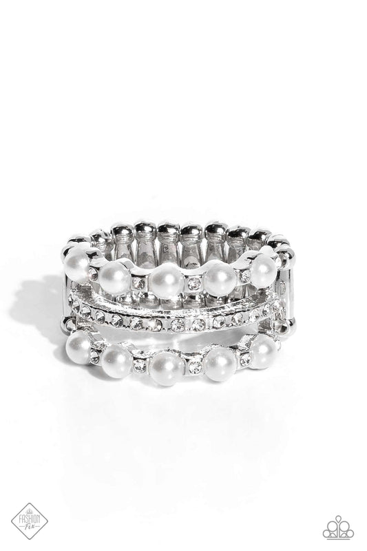 Paparazzi Ring ~ Really Bubbly - White